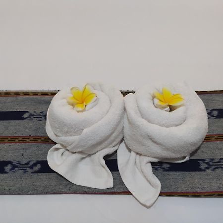 Bata Merah Homestay 外南梦 外观 照片