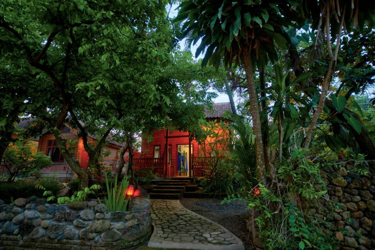 Bata Merah Homestay 外南梦 外观 照片